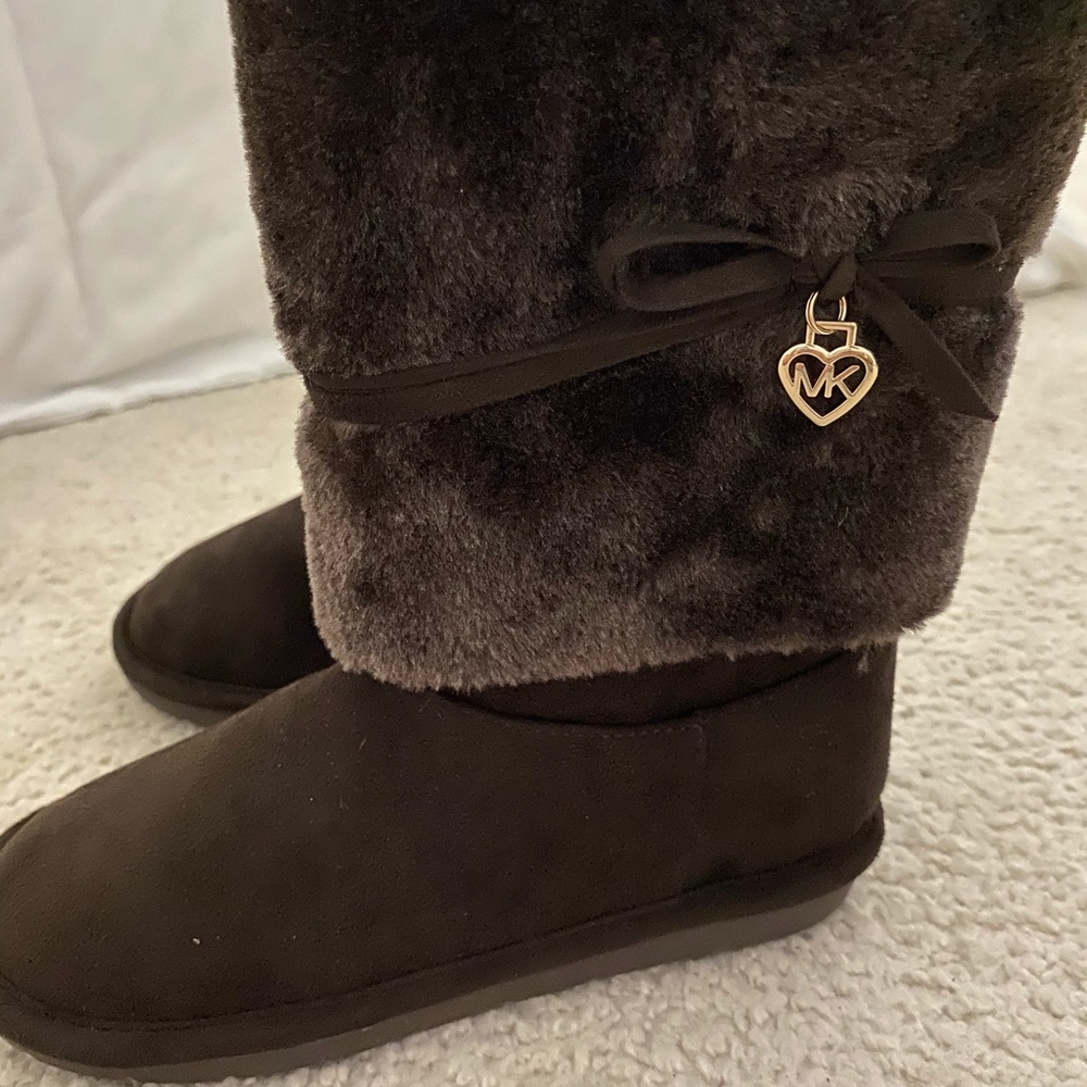 NWT Michael Kors Girls Fur Boots